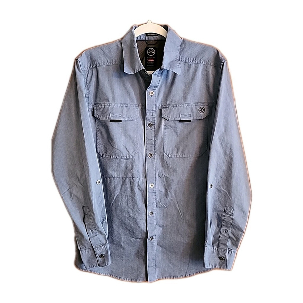 Wrangler Men's Medium Long Sleeve Shirt Light Blue , Button-Up All-Terrain A2